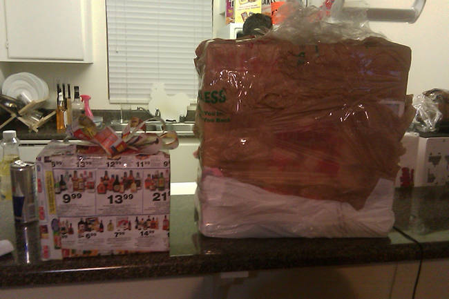 1420032449398060 When You Wrap Gifts This Christmas, Do NOT Do What These 15 People Did