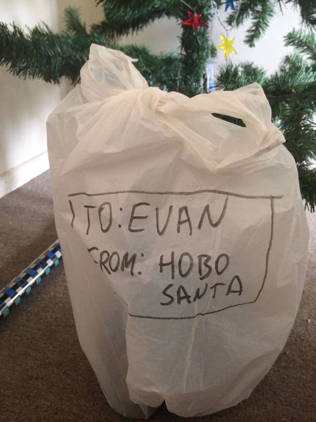 1420032451324231 When You Wrap Gifts This Christmas, Do NOT Do What These 15 People Did