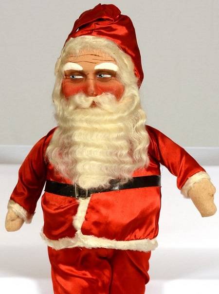 1420033993384627 Here Are The 16 Most Disturbing Santa Ornaments That Were Ever Conceived