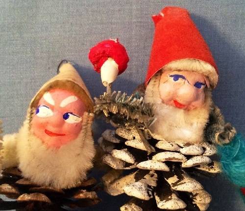 1420033993974924 Here Are The 16 Most Disturbing Santa Ornaments That Were Ever Conceived