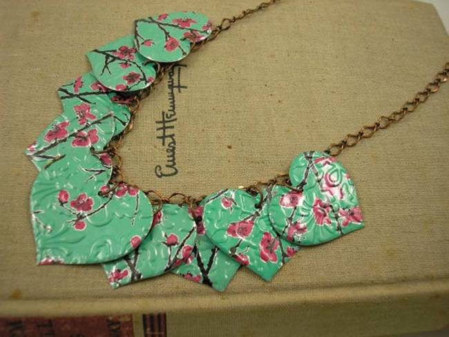 1420034176606998 Before You Throw Out Old Clothes and Jewelry, Read These 10 Upcycling Tutorials