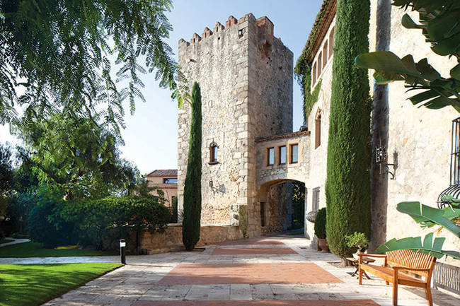 1420036251811636 These 6 European Castles Are Breathtaking...And On The Market?