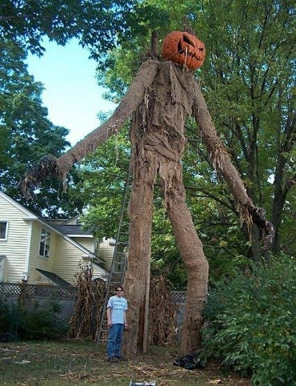 1420350050967177 These Neighborhood Houses Are Doing Halloween Better Than You.