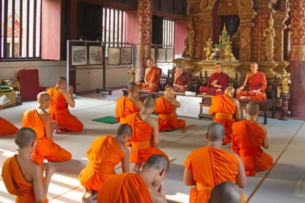 17 Tibetan Monks 610x407 20 Awesome People And Their Real Superpowers!