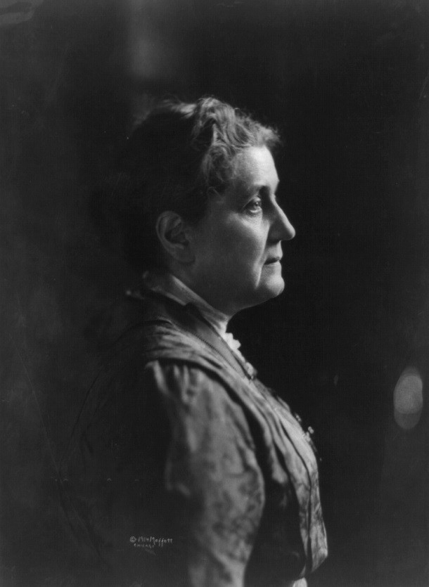 Jane Addams 610x835 20 Women Who Made History By Bending Gender Roles