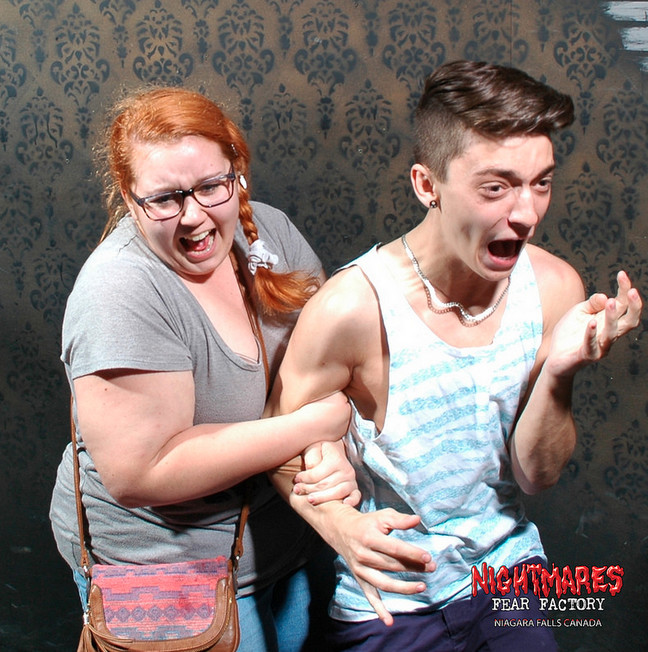 desktop 1444145119 20 Of The Best Haunted House Reactions Photographed